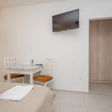 Apartmani Vukusic Promajna Exterior foto