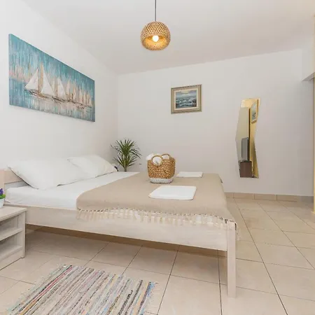 Apartmani Vukusic Promajna Exterior foto