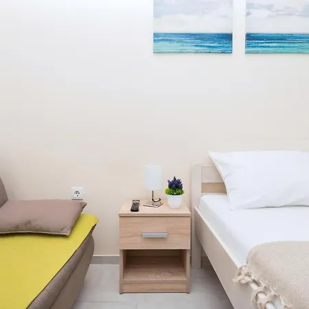 Apartmani Vukusic Promajna Exterior foto