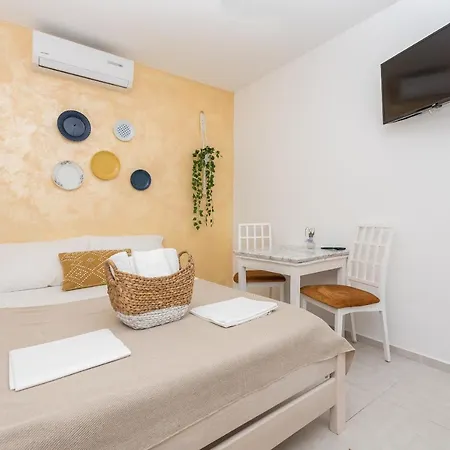 Apartmani Vukusic Promajna Exterior foto