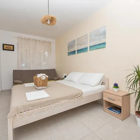 Apartmani Vukusic Promajna Exterior foto