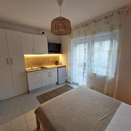 Apartmani Vukusic Promajna Exterior foto